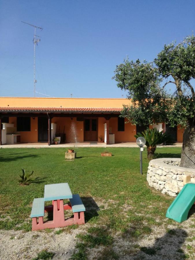 Il Casale Di Zio Marco Vila Torre Chianca Exterior foto